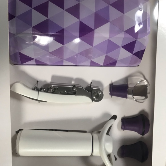 Vacu Vin Wine Essentials Kit - Picture 3 of 4